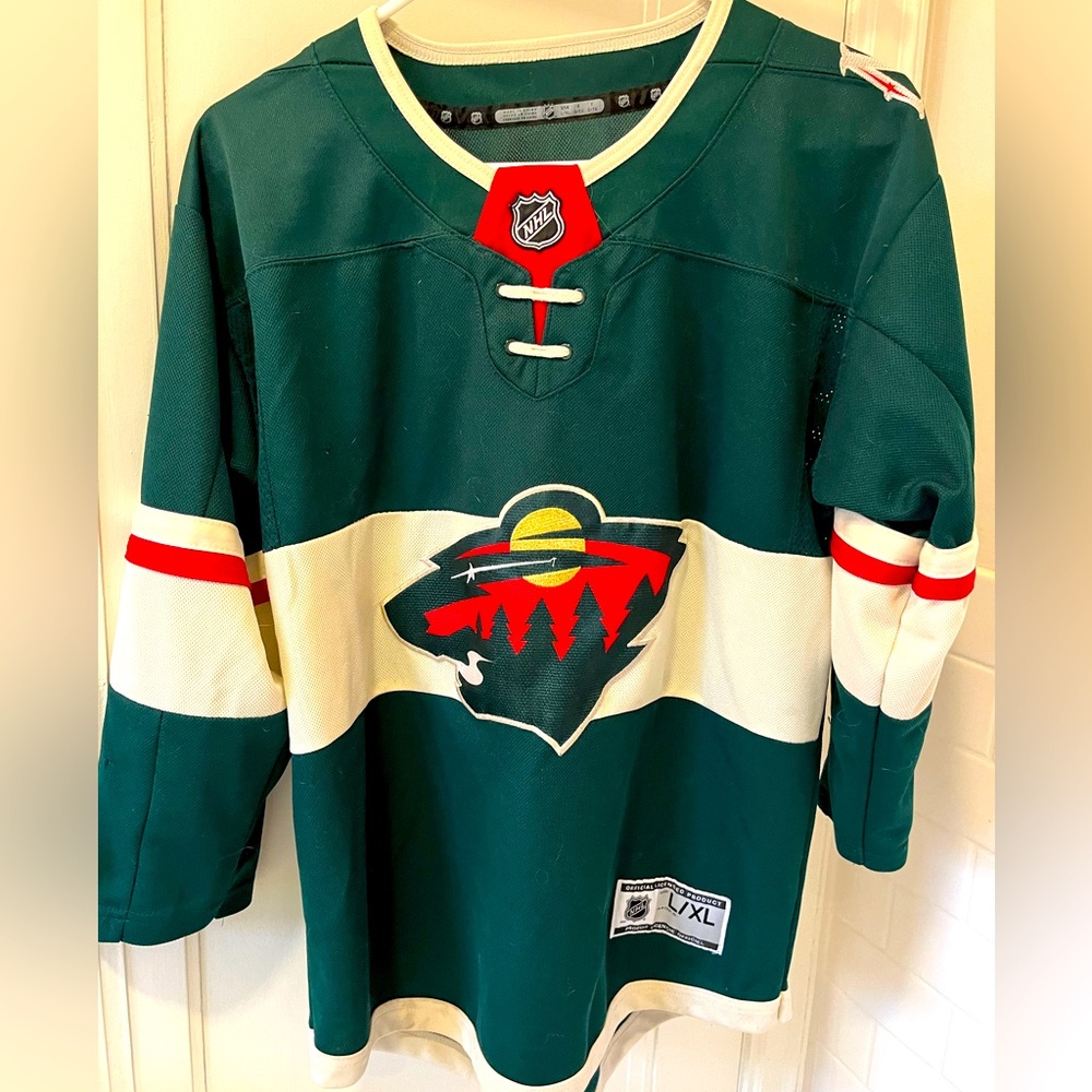 MN Wild youth L/XL hockey NHL jersey VGUC.